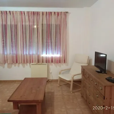 Coqueto Apartamento En 아파트 모라 데 루비엘로스